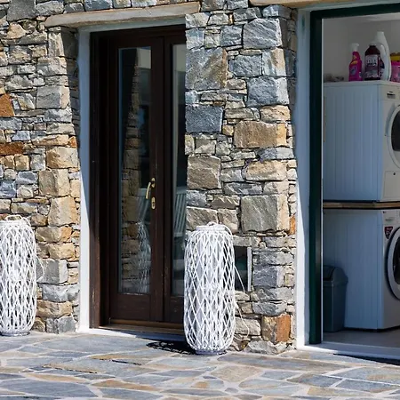 فيلة Bella Naxos City